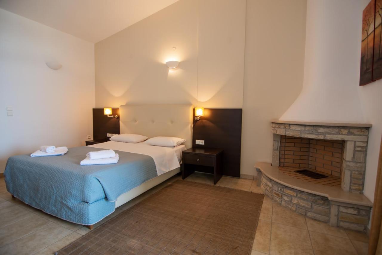 Casa Laios Hotel Paralia Chiliadou Ngoại thất bức ảnh